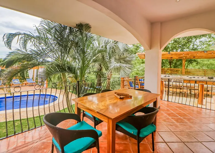 Casa Mimosa Poolside Playa Flamingo