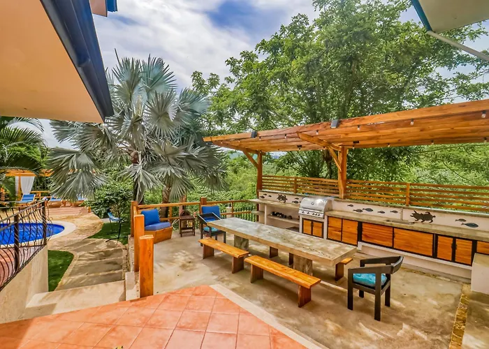 Casa Mimosa Poolside Playa Flamingo